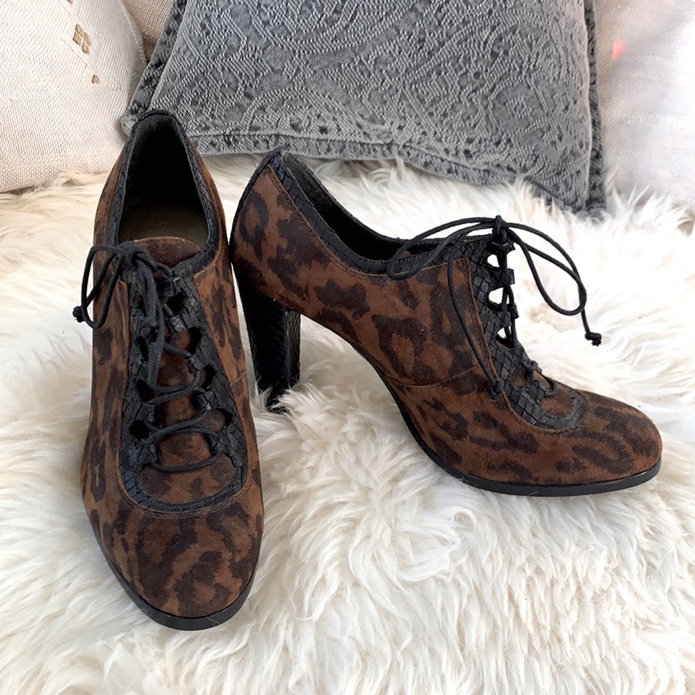 Stuart Weitzman | Snake Leather/Suede LaceUp Heels